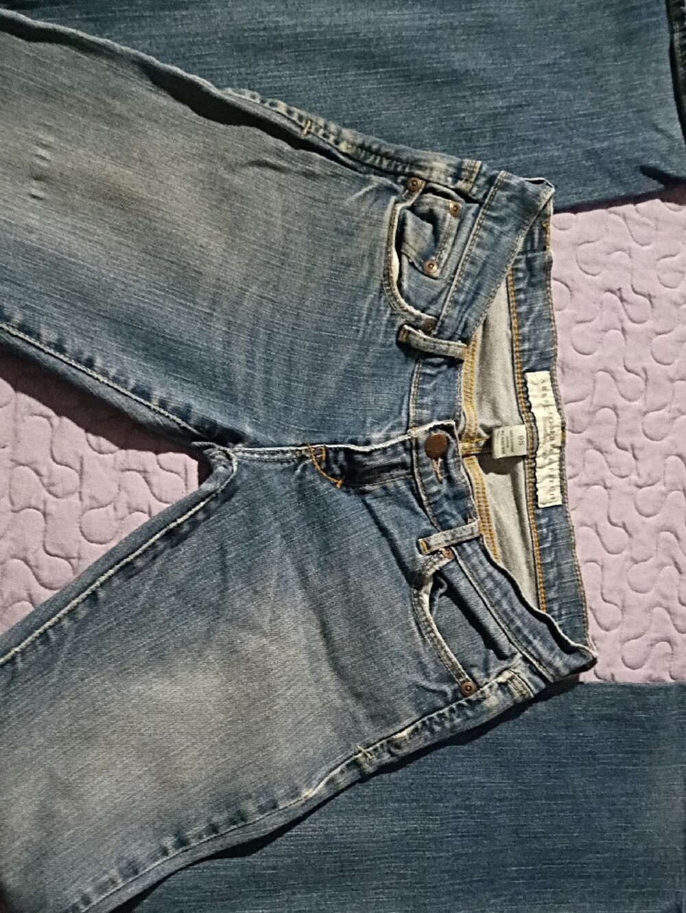 Abercrombie & Fitch Womens Classic Jeans - Picture 2 of 4